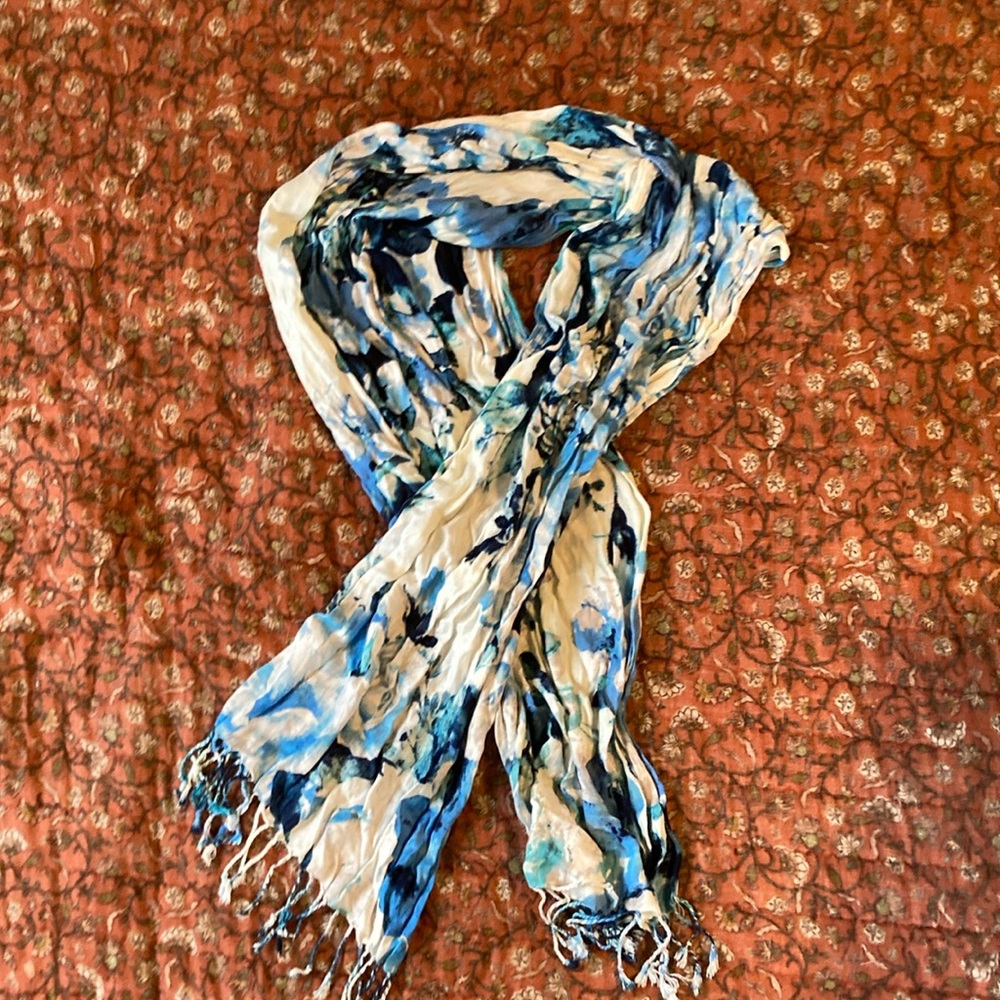 Blue and White Patterned Scarf